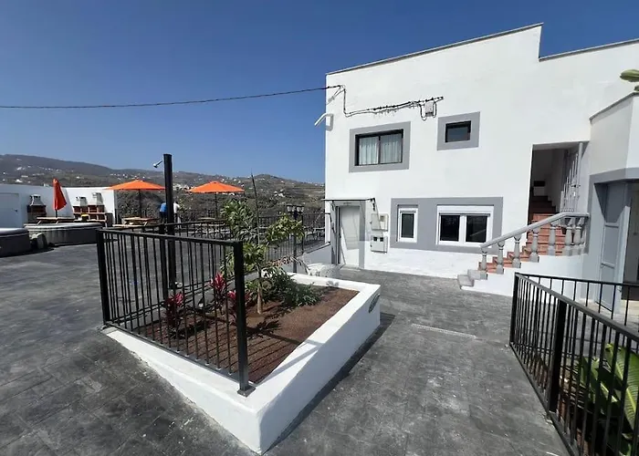 Adejo בית נופש *